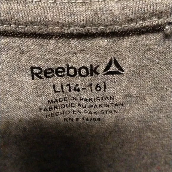 Kids Reebok tee - Picture 2 of 2